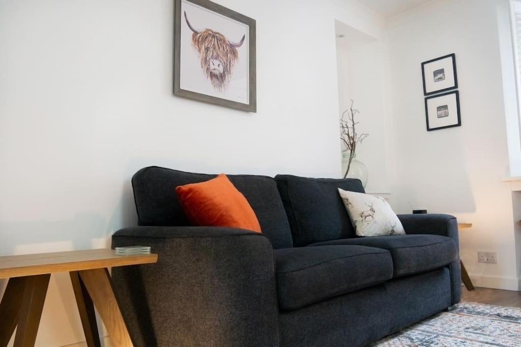 Central 2 Bedroom Luxury Home Close To River Ness Інвернесс Екстер'єр фото